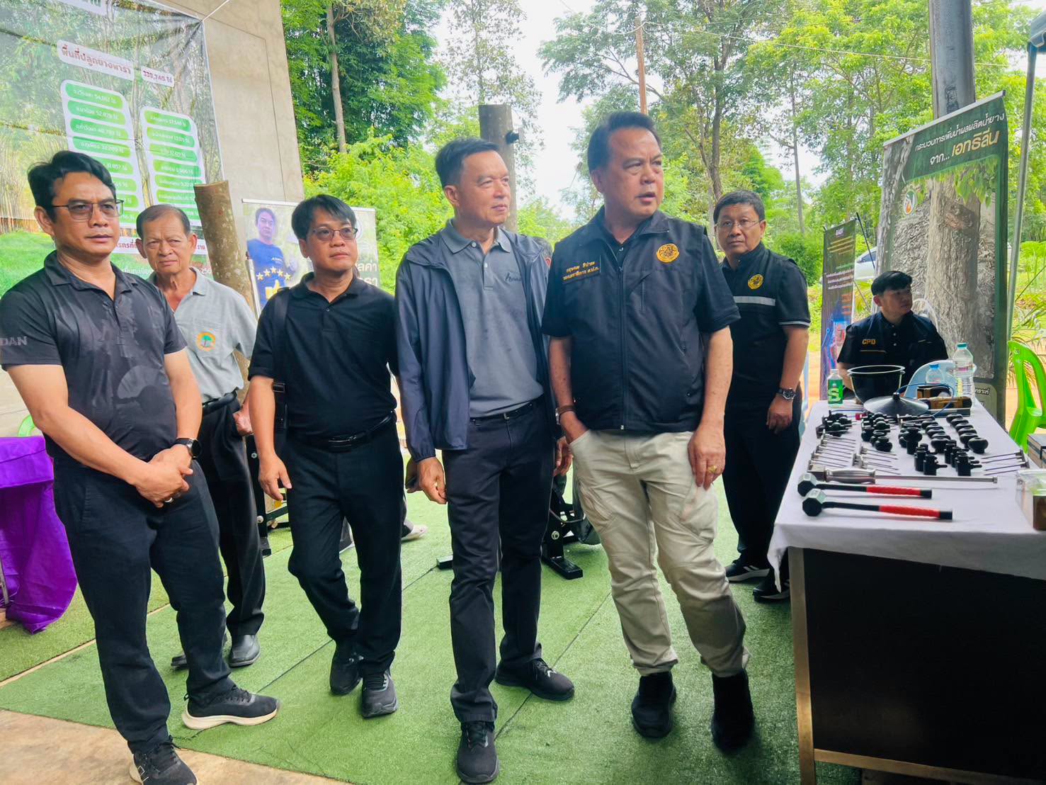 title - รองเลขาธิการ ส.ป.ก. ร่วมติดตามรัฐมนตรีช่วยว่าการกระทรวงเกษตรและสหกรณ์ (นางสาวปิยะรัฐชย์ ติยะไพรัช) ลงพื้นที่ตรวจราชการใน จังหวัดน่าน
